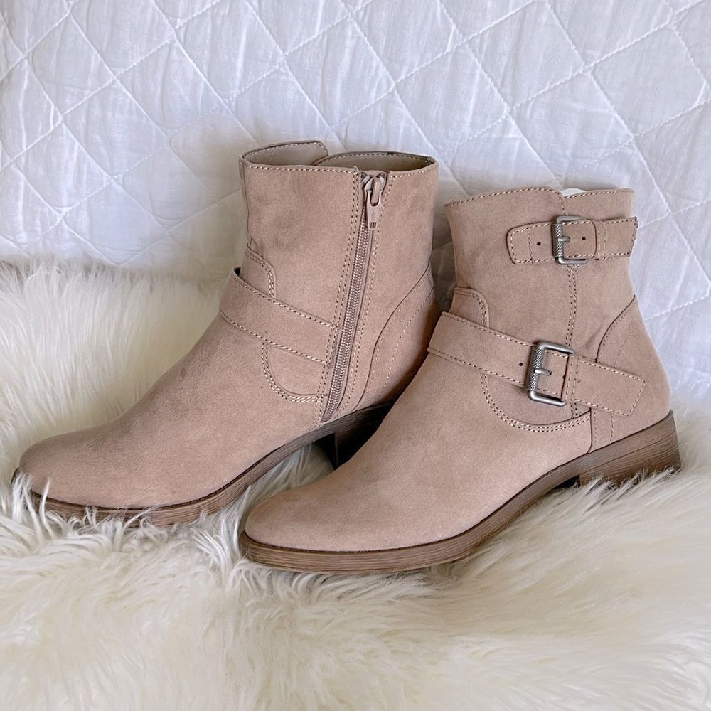 Dolce Vitta Boots 